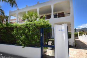 Отель VILLA AZZURRA beachfront Mondello - Palermo, Палермо